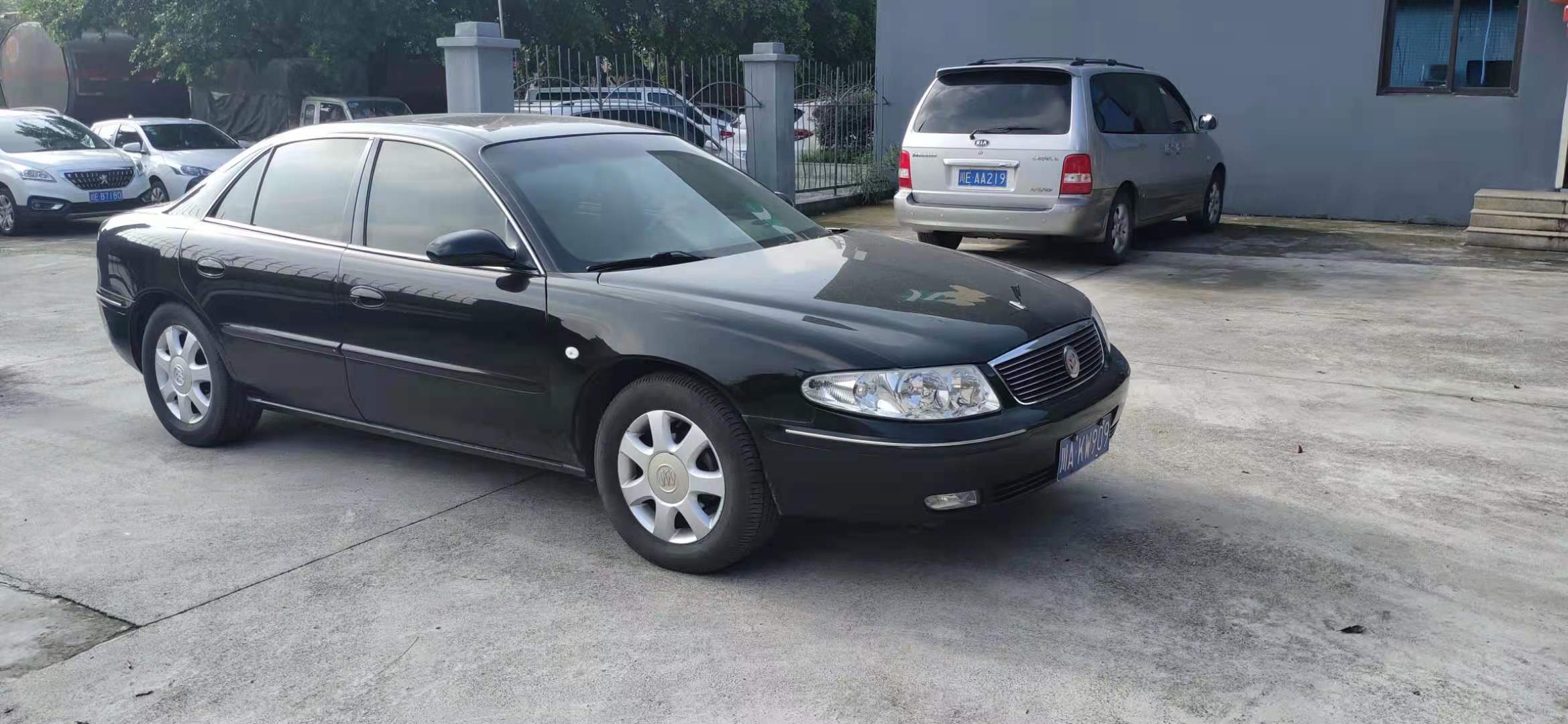 ?？怂埂⑸虾e克機(jī)車拍賣